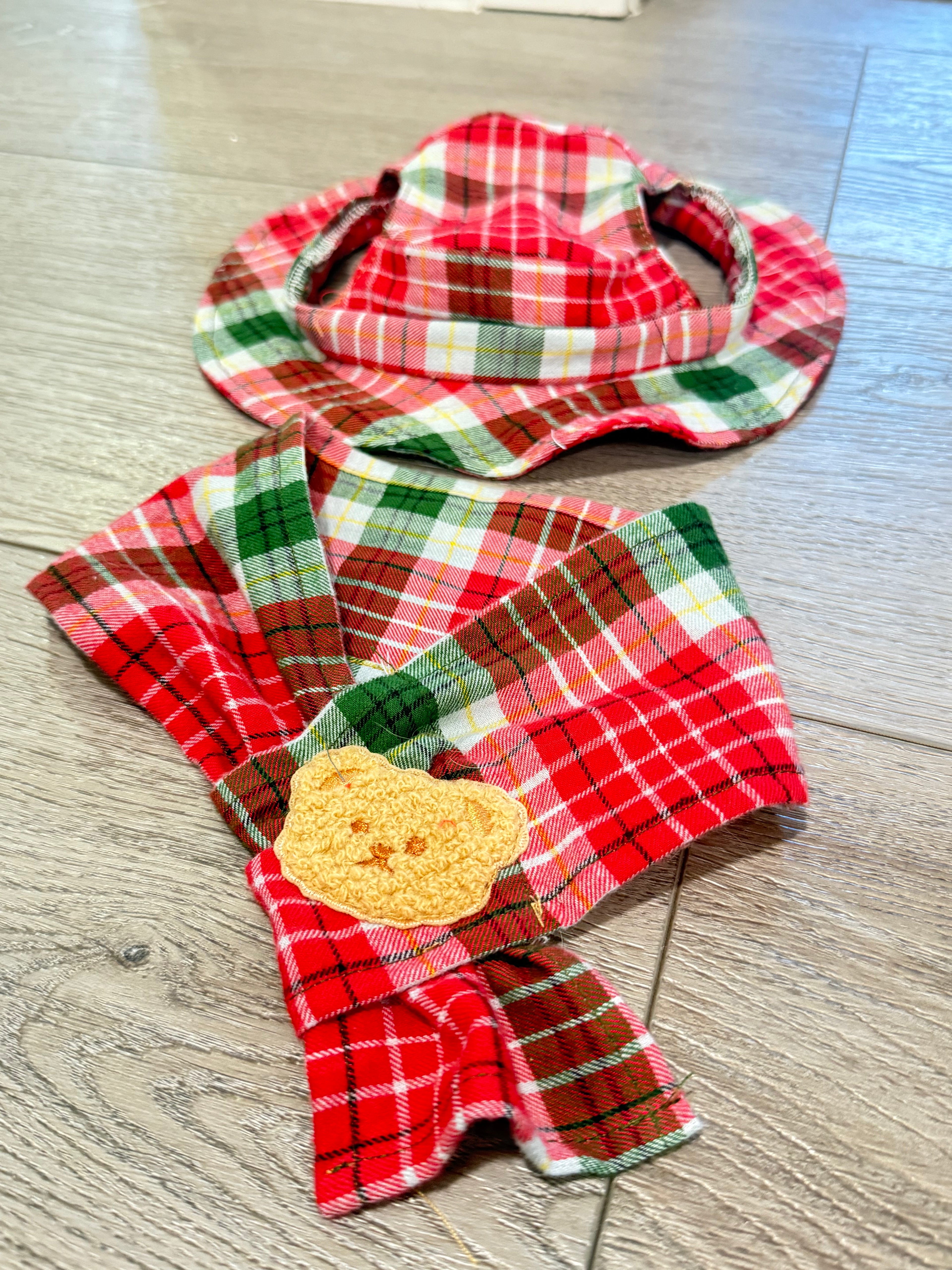 Hat and scarf set