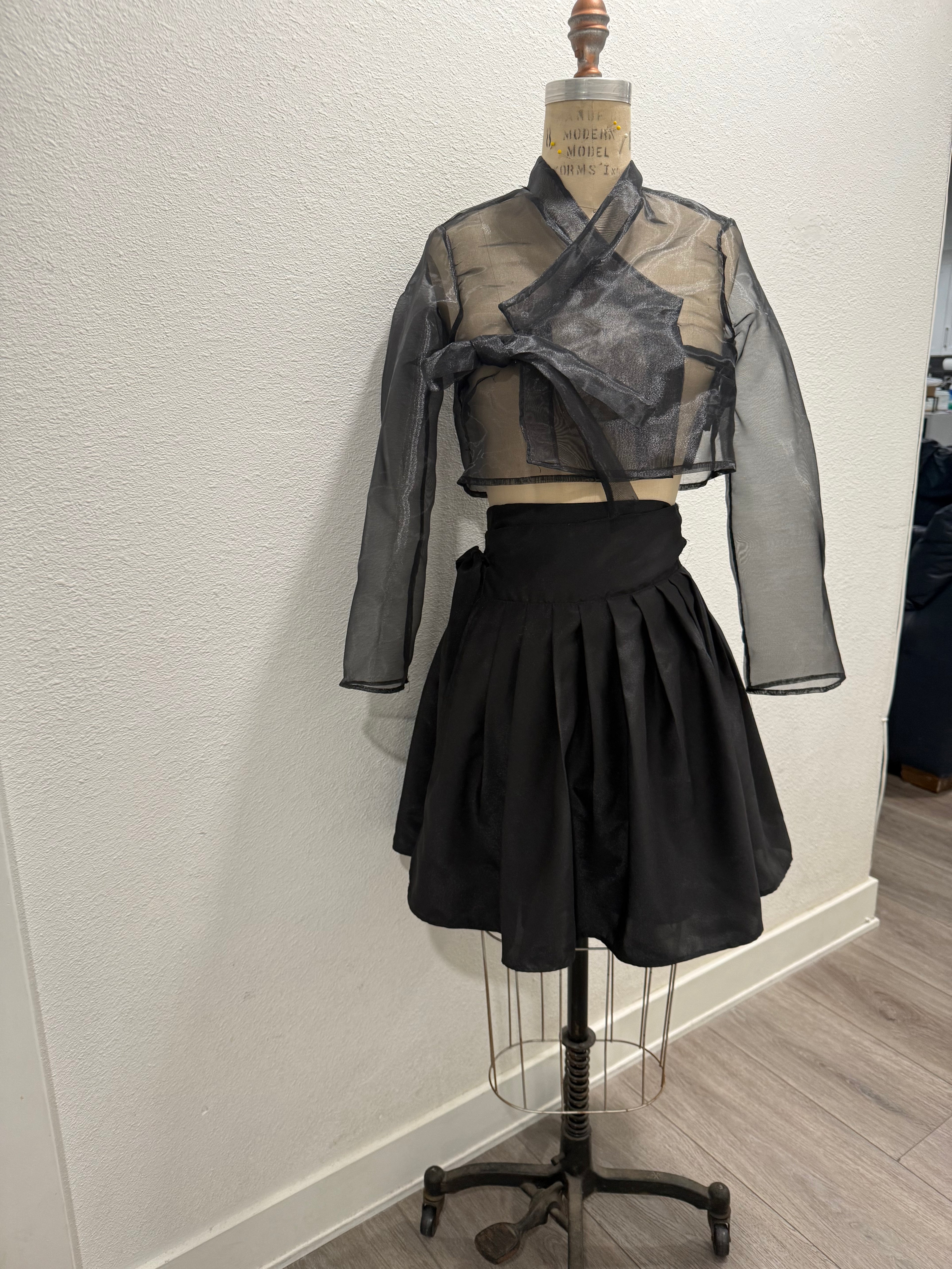 Modern hanbok 2 piece set